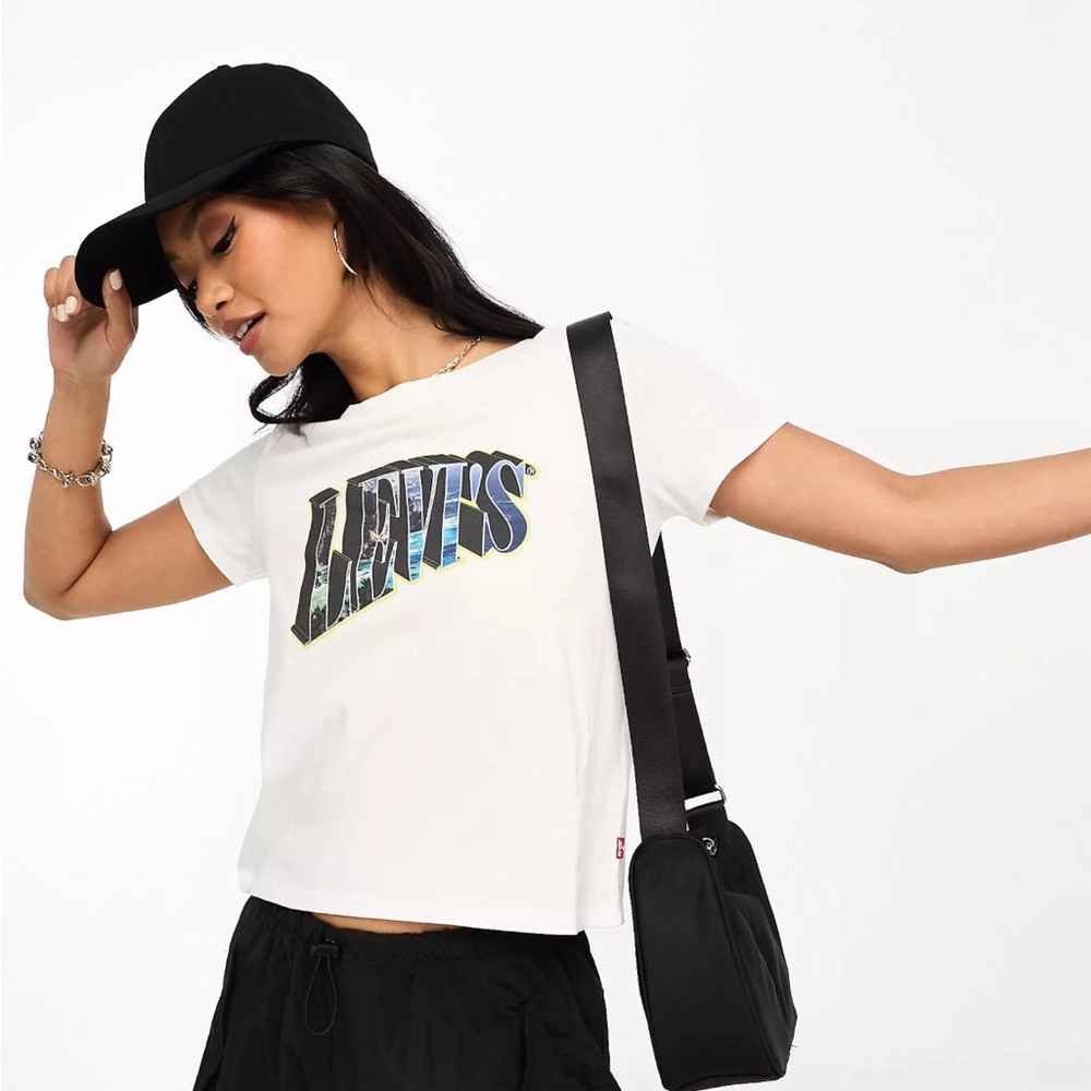 Levi's Women graphic surf tee with postcard serif logo in white